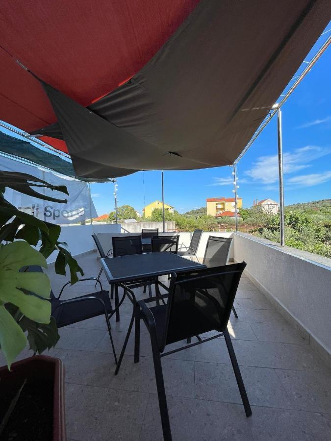 Apartmani Sit Murter Zewnętrze zdjęcie
