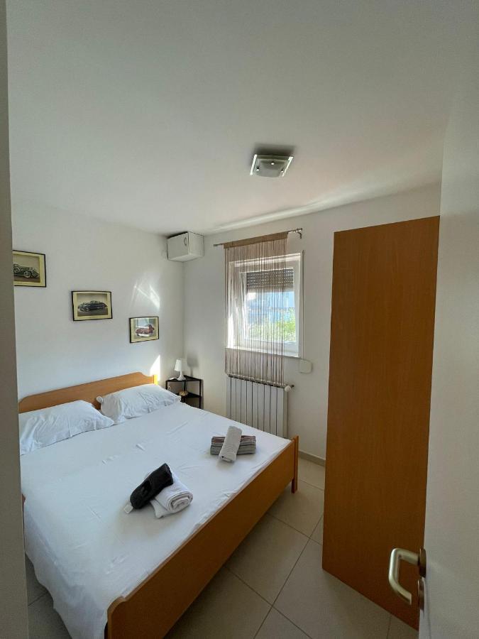 Apartmani Sit Murter Zewnętrze zdjęcie