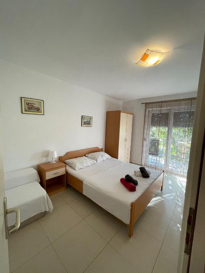 Apartmani Sit Murter Zewnętrze zdjęcie