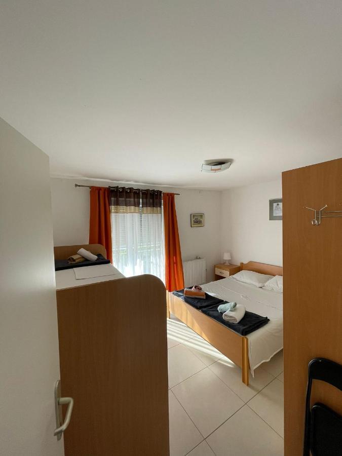 Apartmani Sit Murter Zewnętrze zdjęcie