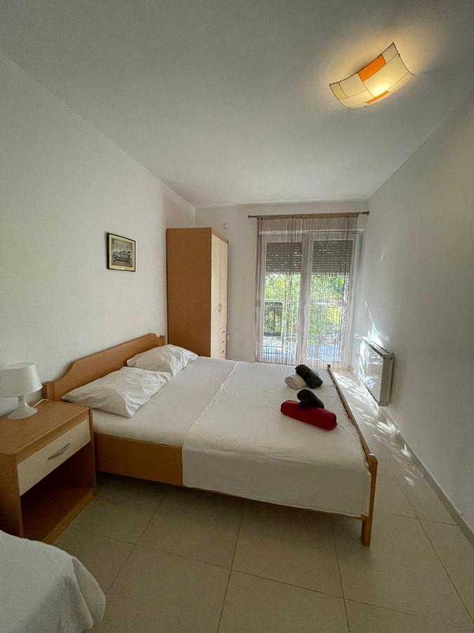 Apartmani Sit Murter Zewnętrze zdjęcie